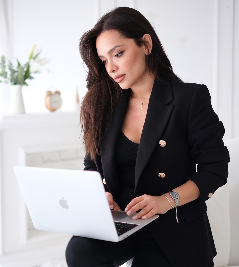 Nazike Meşe Hakkında Bilgi